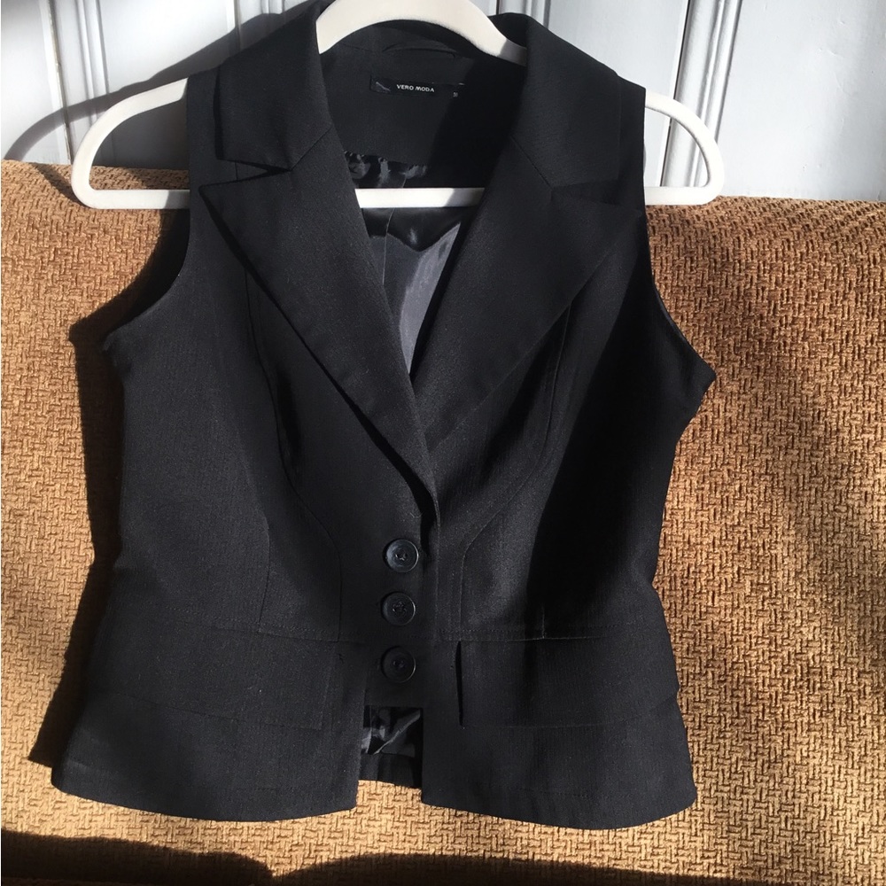 Women’s Tailored Vest